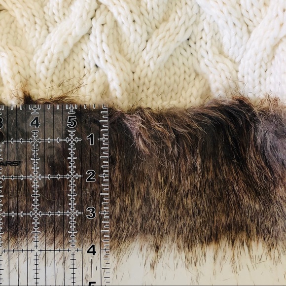 Tahari Bedding Tahari Ivory Chunky Cable Faux Fur Throw Blanket